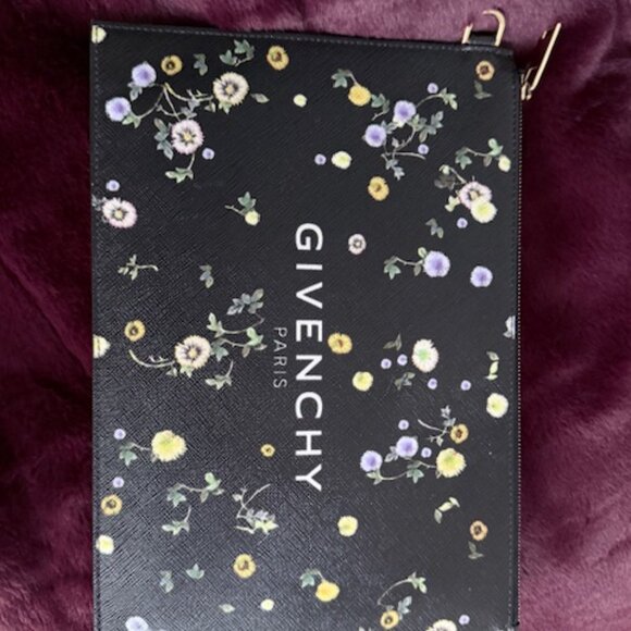 Givenchy Black Flowers Floral Print Pouch Clutch Excellent Condition Like New - Picture 3 of 9